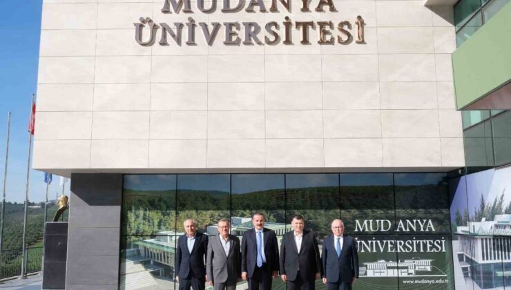 Faruk Çelik Mudanya Üniversitesi’nde gençlerle buluştu