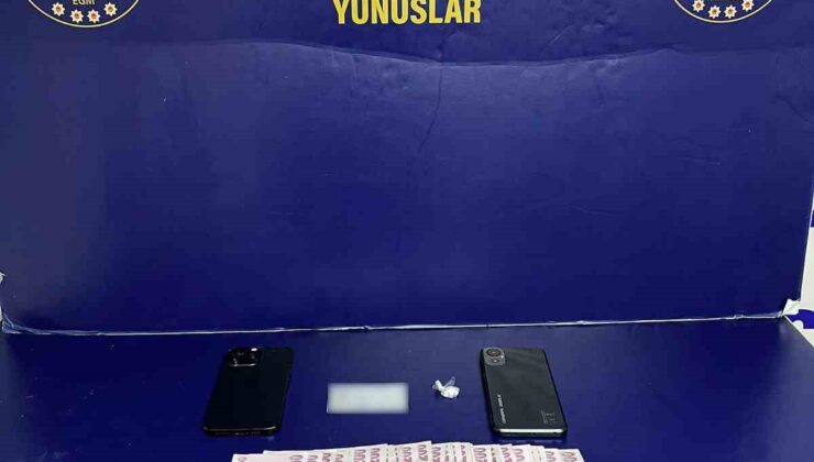 Kablolara bağlı düzenekten uyuşturucu çıktı: Otomobil sürücüsü gözaltına alındı