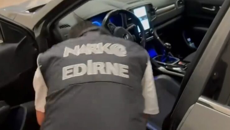 Kapıkule’de aracın gizli bölmelerinden 23 kilo 820 gram skunk çıktı