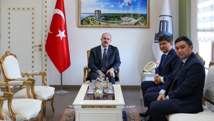 Kazakistan Cumhuriyeti İstanbul Başkonsolosu Amankul’dan Vali Toraman’a ziyaret