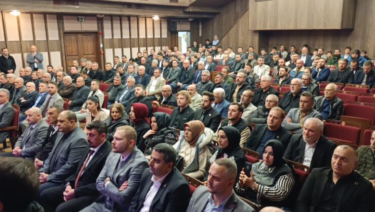 MHP Genel Sekreteri Büyükataman, İnegöl’de STK temsilcileri ve muhtarlarla buluştu