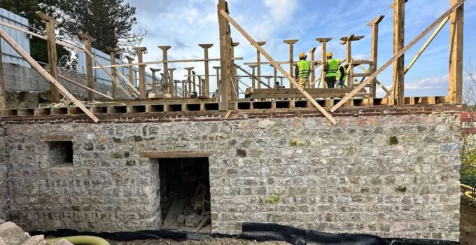 Muradiye Mevlevihanesi ihya çalışmaları devam ediyor