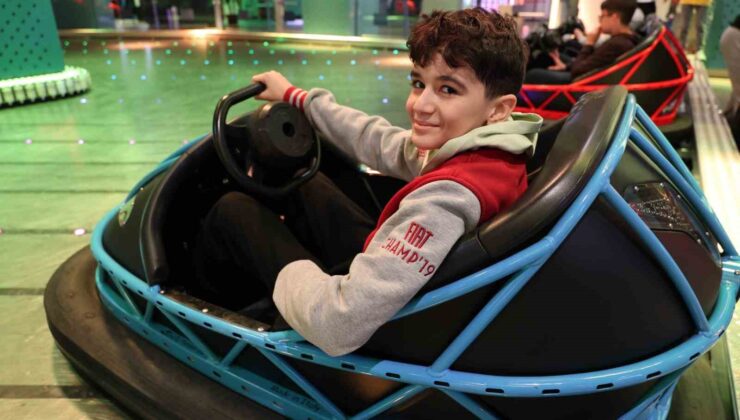 Osmangazi Belediyesi başarılı dijiders öğrencilerini ödüllendirdi