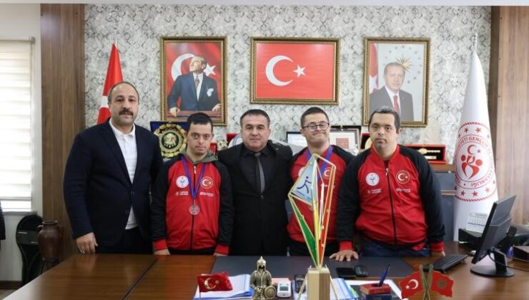 Özel Sporcular Down Sendromlu Basketbol Milli Takımı Bilecik’te