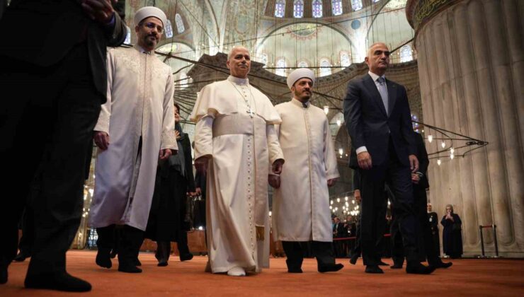 Papa 14. Leo, Sultanahmet Camii’ni ziyaret etti