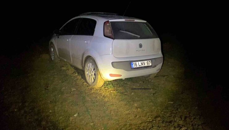 Polisin dur ihtarına uymadı, çamura saplanınca yaya olarak kaçtı