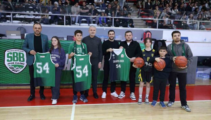 Sakarya Büyükşehir, parkeden 89-60 galip ayrıldı