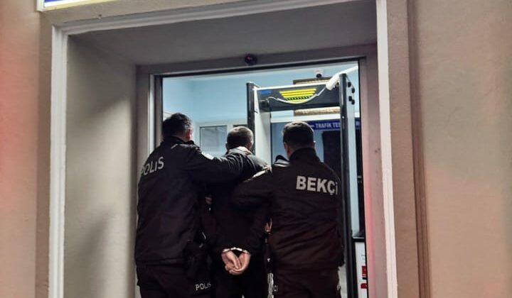 Sakarya’da uyuşturucu ve aranan şahıslara yönelik operasyon