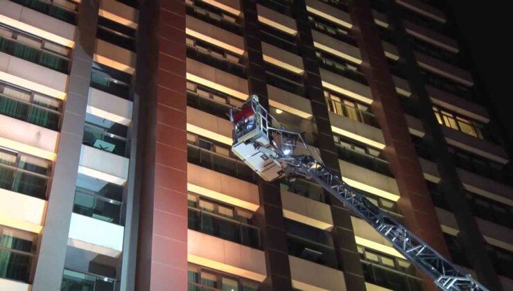 Sultangazi’de otelde yangın paniği: 4 kişi hastaneye kaldırıldı