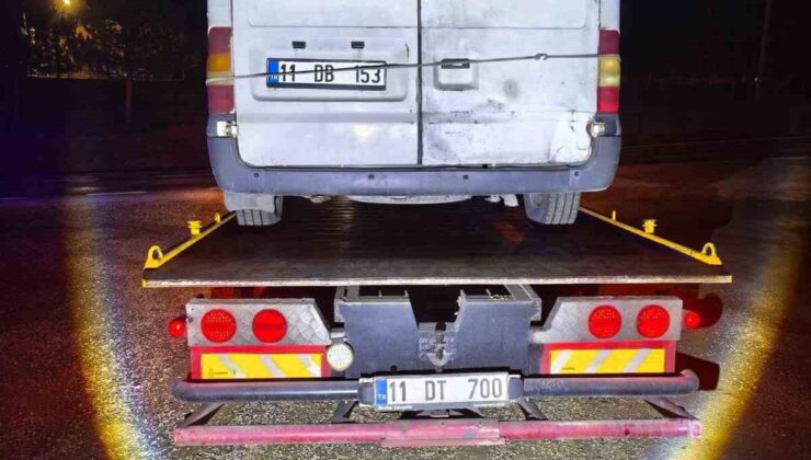 Trafik kontrolünde yakalaması olan araç otoparka çekildi