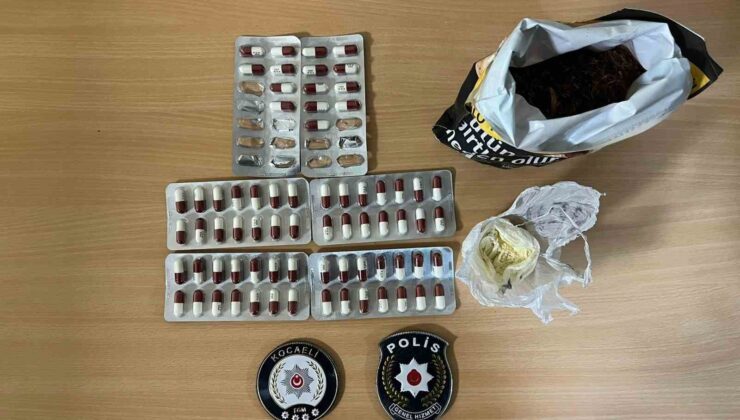 3 kişinin üstünde 71 sentetik ecza hap ele geçirildi