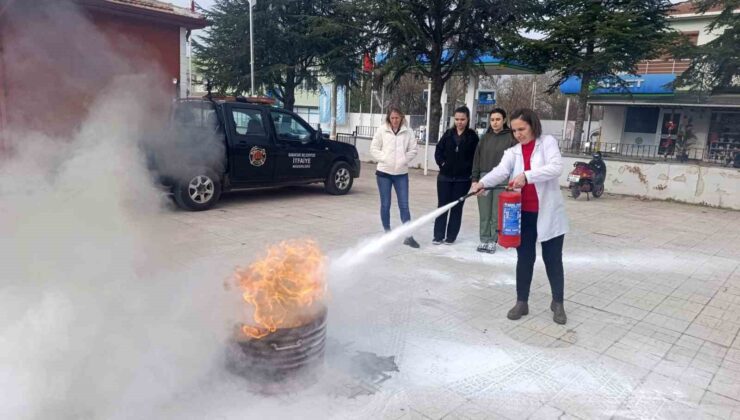 Babaeski’de aile sağlık merkezlerinde yangın eğitimi verildi
