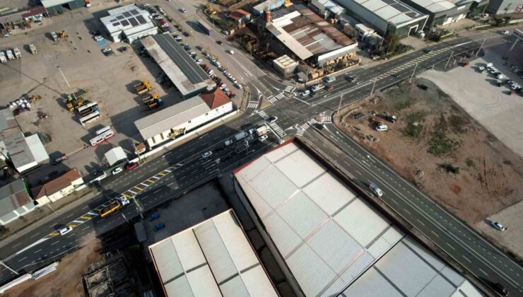 Başiskele Kullar’da kavşak düzenlemesi yapıldı