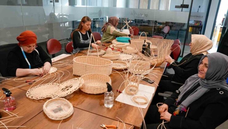 Başiskele’de “Genc-i Âlâ” modeliyle eğitim her yaşa ulaşıyor