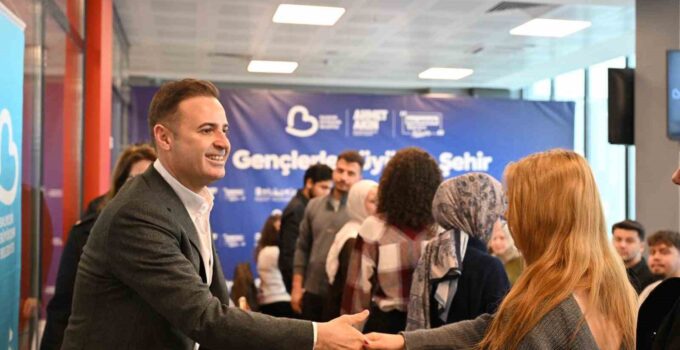 Başkan Akın: “Gençlerimizin her talebi bizim önceliğimiz”