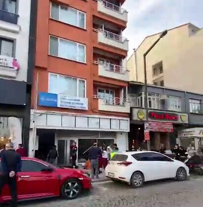 Biga’da öğrenci yurdunda yangın paniği: 4 öğrenci dumandan etkilendi