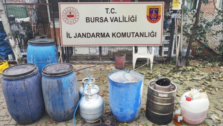 Bursa’da jandarmadan yılbaşı öncesi kaçak içkiye darbe