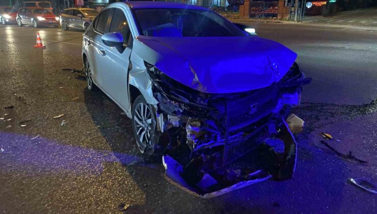 Bursa’da kavşakta feci kaza: 1 ağır yaralı