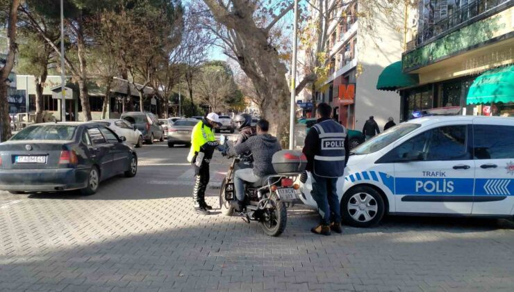 Çan’da güvenli trafik için denetimler devam ediyor