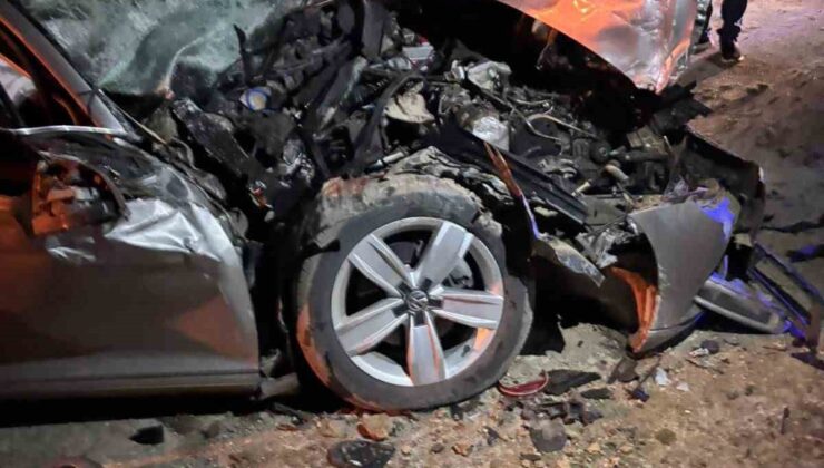 Çekiciye çarpan otomobilin sürücüsü yaralandı