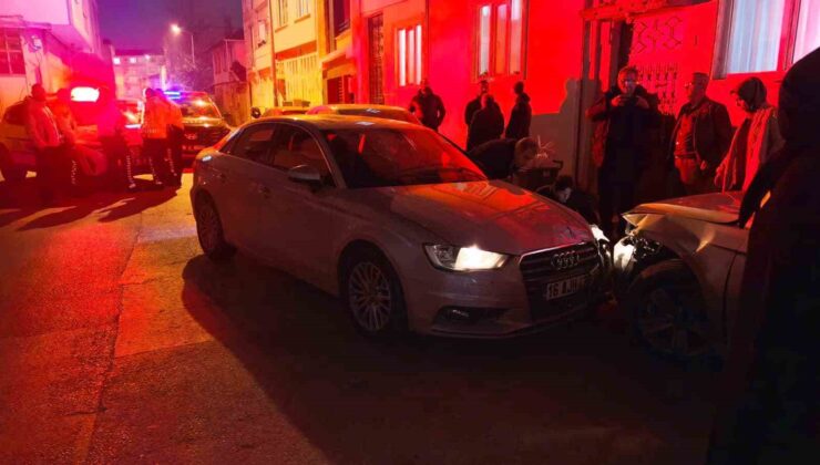 Dur ihtarına uymayan 18 yaşındaki sürücü 5 kilometrelik kovalamaca sonunda yakalandı