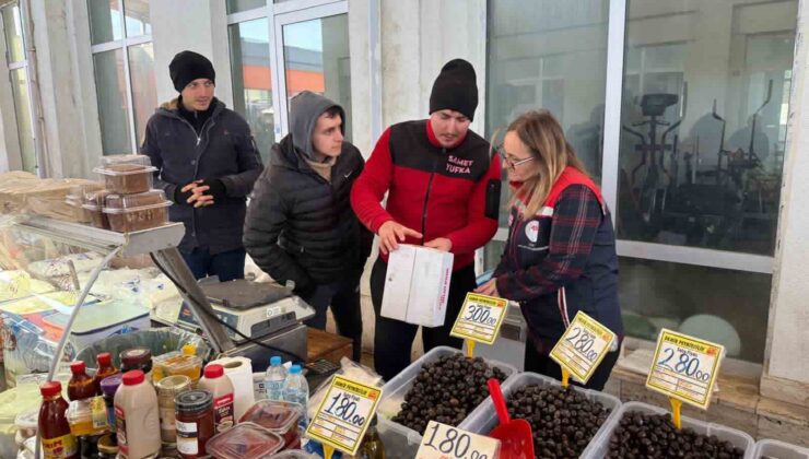 Edirne’de pazar yerinde gıdalar ve fiyatlar kontrol edildi