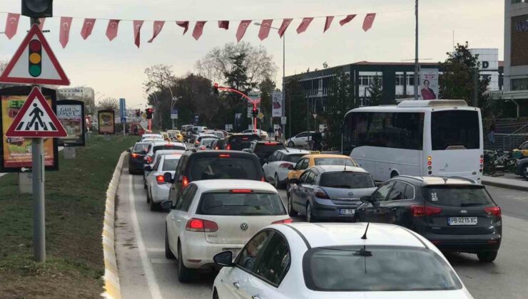Edirne’de trafiğe kayıtlı araç sayısı 207 bin 555’e ulaştı