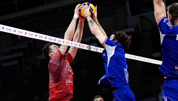 Efeler Ligi: Ziraat Bankkart: 0 – Halkbank: 3