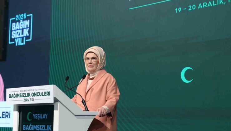 Emine Erdoğan, Bağımsızlık Öncüleri Zirvesi’nde konuştu: “2026’yı ’Bağımsızlık Yılı’ ilan ediyoruz”