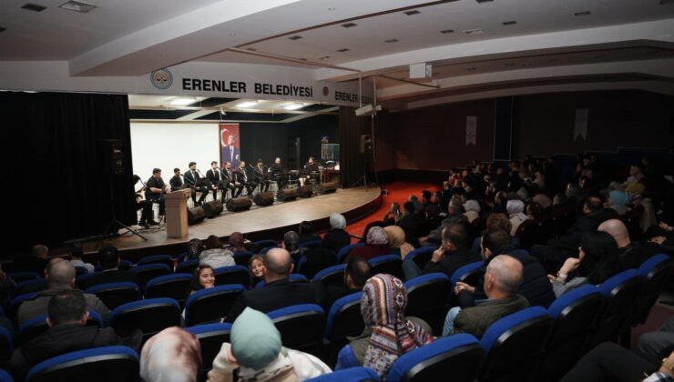 Erenler’de Hikayeli Türküler Konseri’ne vatandaştan ilgi