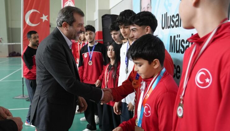 Gürsu’nun sporcularına ödül yağdı