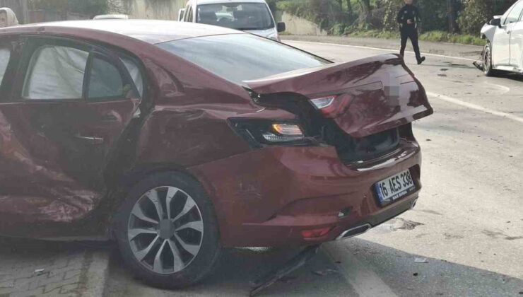 İki otomobilin çarpışması neticesinde 5 kişi yaralandı