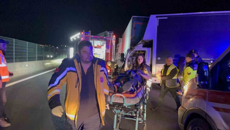 İstanbul TEM Otoyolu’nda sıkışmalı zincirleme kaza: 4 yaralı