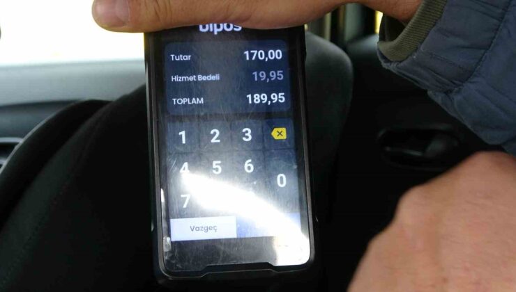 Kadın yolcu ile taksicinin hizmet bedeli tartışması: “Haram olsun” diyerek araçtan indi