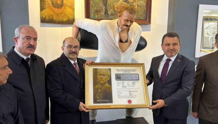 Koca Seyit’in künye defteri ve gençlik fotoğrafı ortaya çıktı