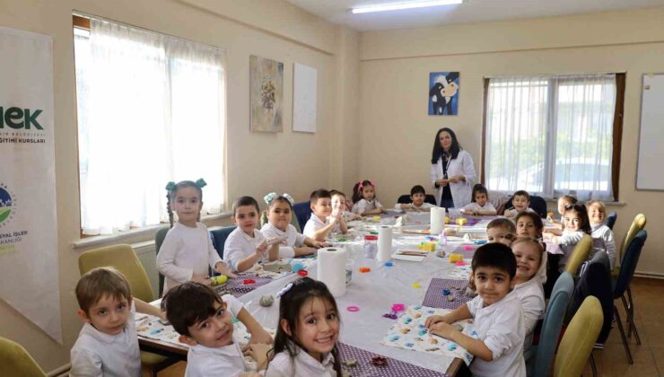 SAMEK atölyelerinde minikler seramikle, gençler tezhiple tanıştı