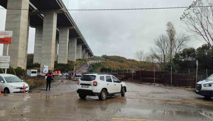 Sarıyer’de Kilyos tüneli inşaatında yağış nedeniyle yol çöktü