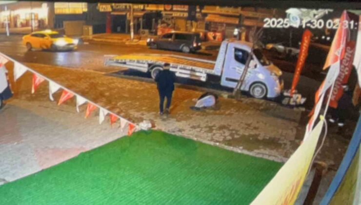 Tekirdağ’da motosiklet oto kurtarıcıya ok gibi saplandı