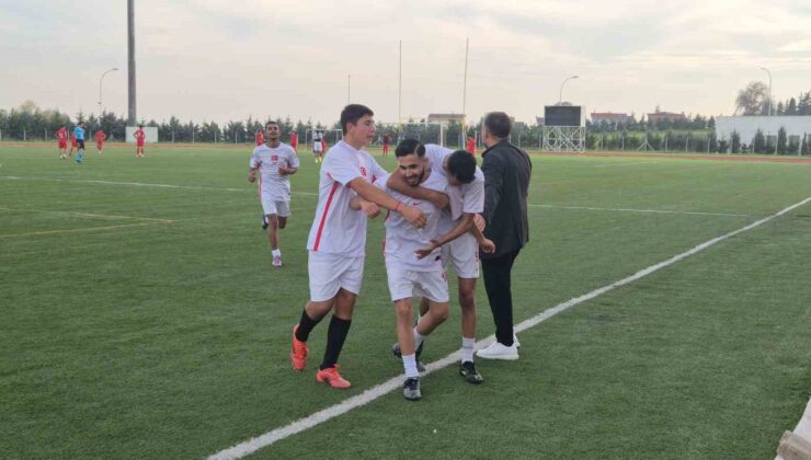 Tekirdağ’da Roman gençler dostluk maçında buluştu