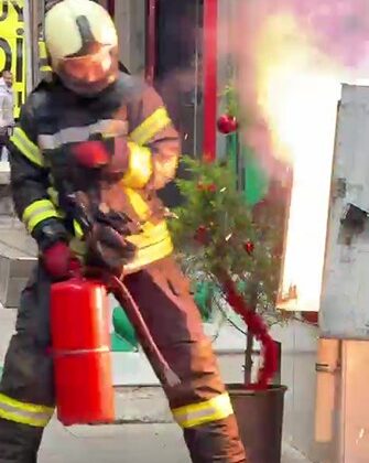 Trafoda çıkan parlama paniğe yol açtı