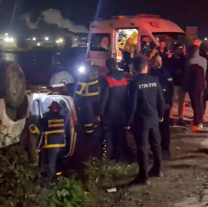 Yalova’da otomobil takla attı: 2 yaralı