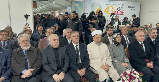 Diyanet İşleri Başkanı Arpaguş: “Yeryüzünde kitabın serüveni ilahi hitapla başlamıştır. İnsanlığı kitap ile tanıştıranlar da bu ilahi hitabın muhatabı olan peygamberlerdir”