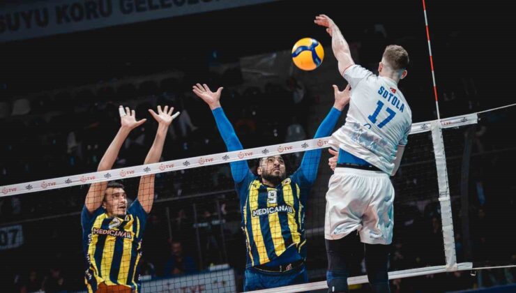 Efeler Ligi: Halkbank: 3 – Fenerbahçe Medicana: 0