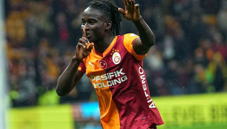 Galatasaray’da maç sonu üçlüsü Renato Nhaga’dan