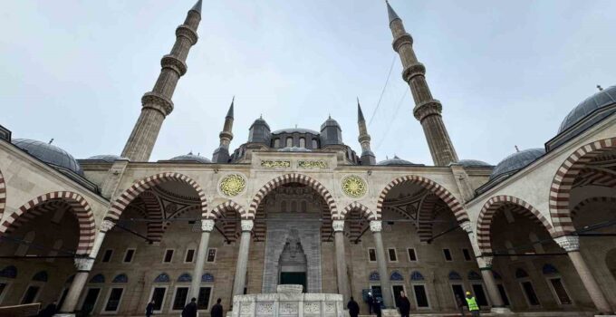 Selimiye Camii 4 yıl aradan sonra ibadete açıldı