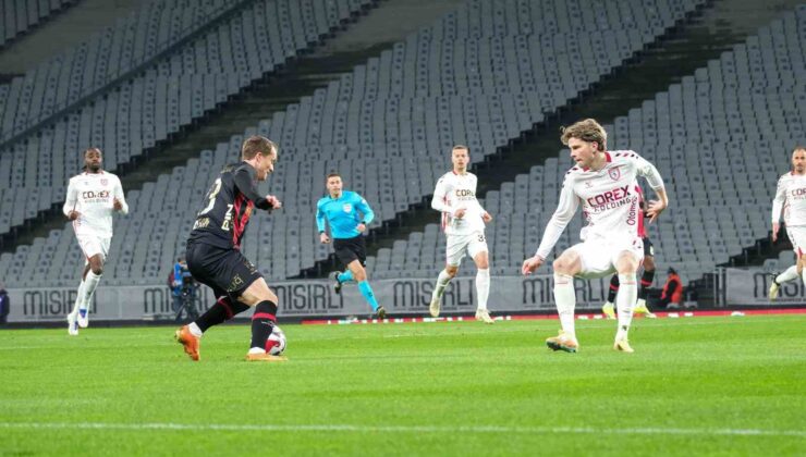 Trendyol Süper Lig: Fatih Karagümrük: 0 – Samsunspor: 0 (İlk yarı)