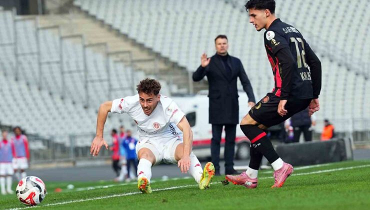 Trendyol Süper Lig: Fatih Karagümrük: 1 – Antalyaspor: 0 (Maç sonucu)