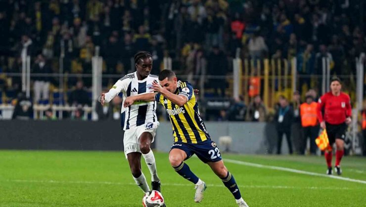 Trendyol Süper Lig: Fenerbahçe: 0 – Kasımpaşa: 0 (Maç devam ediyor)