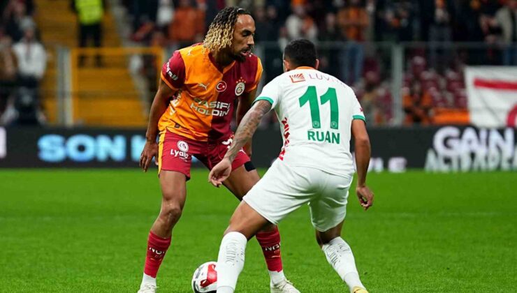 Trendyol Süper Lig: Galatasaray: 1 – Corendon Alanyaspor: 0 (İlk yarı)