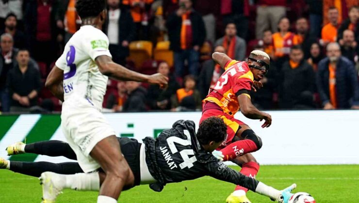 Trendyol Süper Lig: Galatasaray: 2 – Eyüpspor: 0 (İlk yarı)